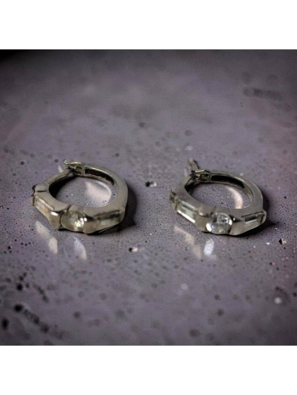 Vintage Huggie Hoop Silver Tone Chrystal Lined Latch Back Earrings